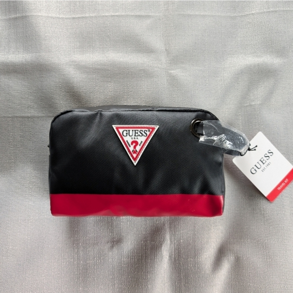 Guess Travel Toiletry Bag New With Tags!